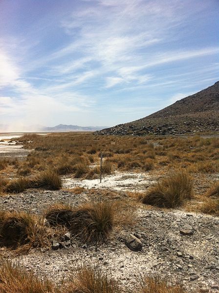 File:Volcanic mountains in salt flats - panoramio.jpg