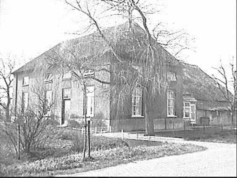 File:Voor- en zijgevel 204-27 - Huissen - 20468862 - RCE.jpg