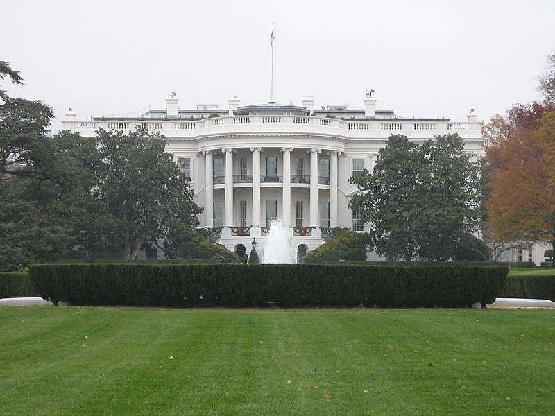 File:White House (2084908423).jpg