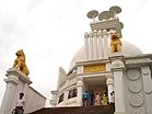 Белая пагода Дхаулигири Индия.JPG 