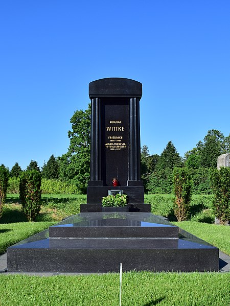 File:Wiener Zentralfriedhof - evangelische Abteilung - Maria Theresia Wittke.jpg