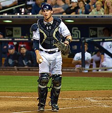 File:20170718 Dodgers-WhiteSox Yasmani Grandal in his gear.jpg - Wikimedia  Commons