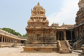 "A arcitecture of World Heritage Monument Airavatesvara Temple (Arcitekture de World Heritage Monument Airavatesvara Temple)".JPG