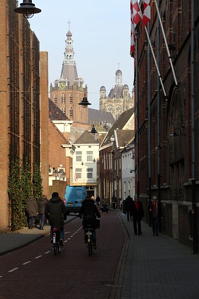 File:'s-hertogenbosch, via del centro 02.jpg