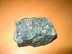 Гранат (минерал) — Википедия