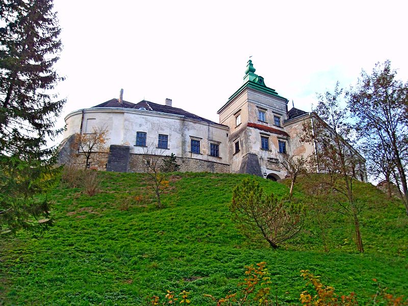 File:Олесько .Замок.Фото..JPG
