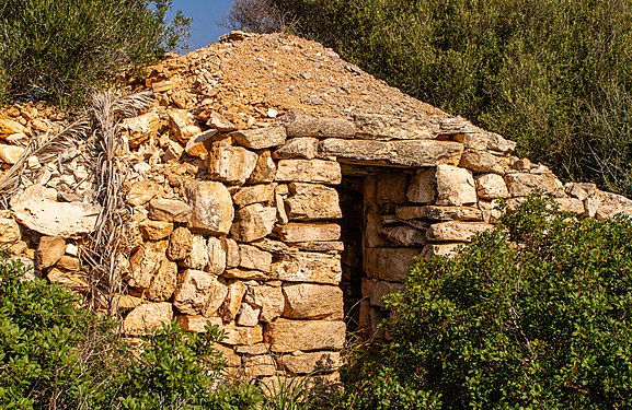 Decaying dry stone hut in Mallorca