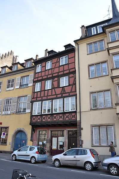 File:12 Quai des Bateliers, Strasbourg, Alsace, France - panoramio.jpg