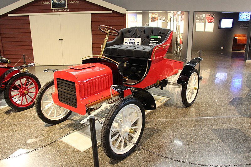 File:1904 Ford Model C Doctors Car (30356509580).jpg