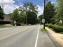 Kensington Parkway northbound in North Chevy Chase 2019-06-17 13 57 58 View north along Kensington Parkway at Montrose Drive in North Chevy Chase, Montgomery County, Maryland.jpg