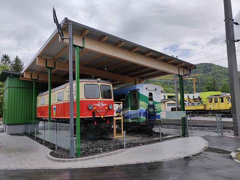 File:2020-05-03 ÖBB109906 Kirchber an der Pielach railway-station.jpg