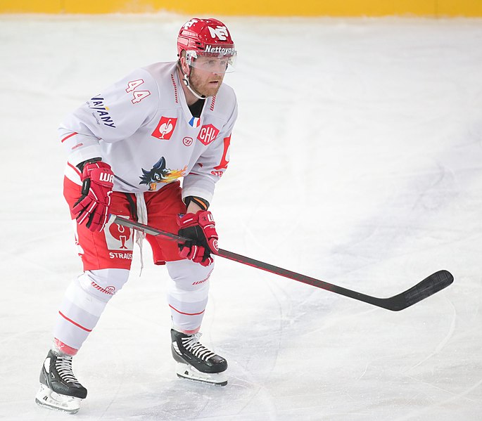 File:2022-09-10 Eisbären Berlin gegen Brûleurs de Loups de Grenoble (Champions Hockey League 2022-23) by Sandro Halank–044.jpg