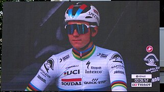 2023 LBL start Remco Evenepoel2.jpg