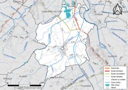 Carte en couleur présentant le réseau hydrographique de la commune