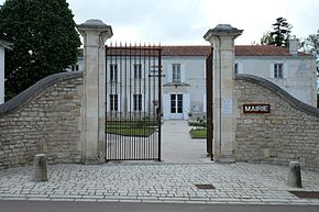 369 - Mairie - Lhoumeau.jpg