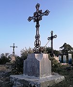 Les Trois Croix : celle de Montmeyan est au centre, mars 2017.