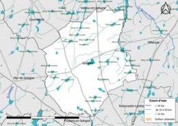 Mappa a colori che mostra la rete idrografica del comune