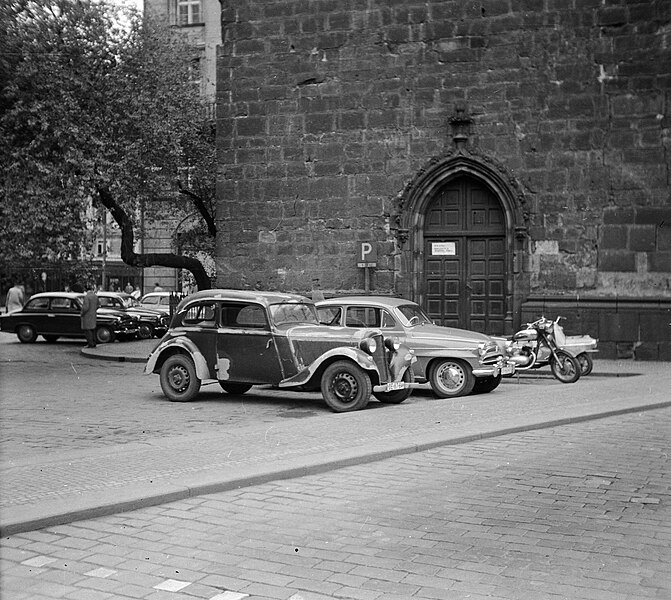 File:A Jindrisska torony bejárata. Prága, Csehszlovákia 1960. Fortepan 75077.jpg