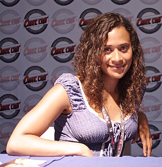 Fortune Salaire Mensuel de Angel Coulby Combien gagne t il d argent ? 5 000 000,00 euros mensuels