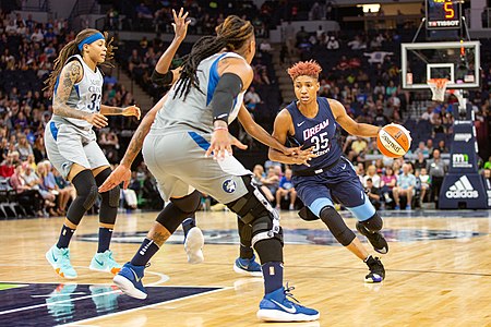 Angel McCoughtry (35)