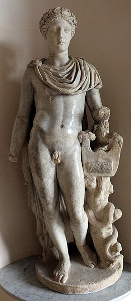 File:Apollo, marmo pario, II secolo dc, da domus del protiro.JPG