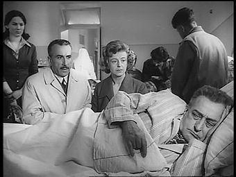 Cathia Caro (n. 1943), Peppino De Filippo, Laura Adani y Totò en la película de 1959 Arrangiatevi!, de Mauro Bolognini.