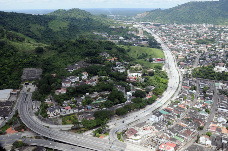 File:Avenida del Bombero, Guayaquil.png