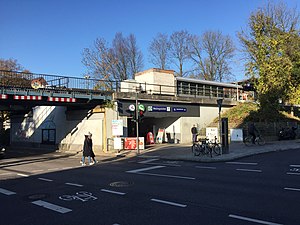 Bahnhof-Wellingsbüttel.jpg 