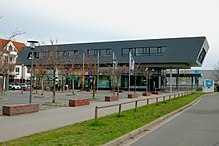 Station forecourt Bahnhof Dietzenbach-Mitte Bahnhofsvorplatz.jpg