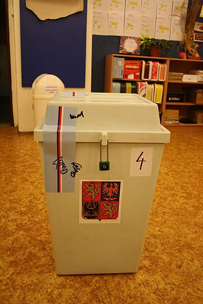 File:Ballot box of czech legislative election 2010 in Třebíč, Třebíč District.jpg