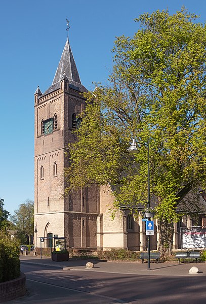 File:Beekbergen, de Nederlands Hervormde kerk RM8177 IMG 5168 2020-04-26 18.09.jpg