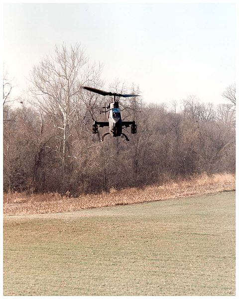 File:Bell AH-1 Cobra flying head on.jpg