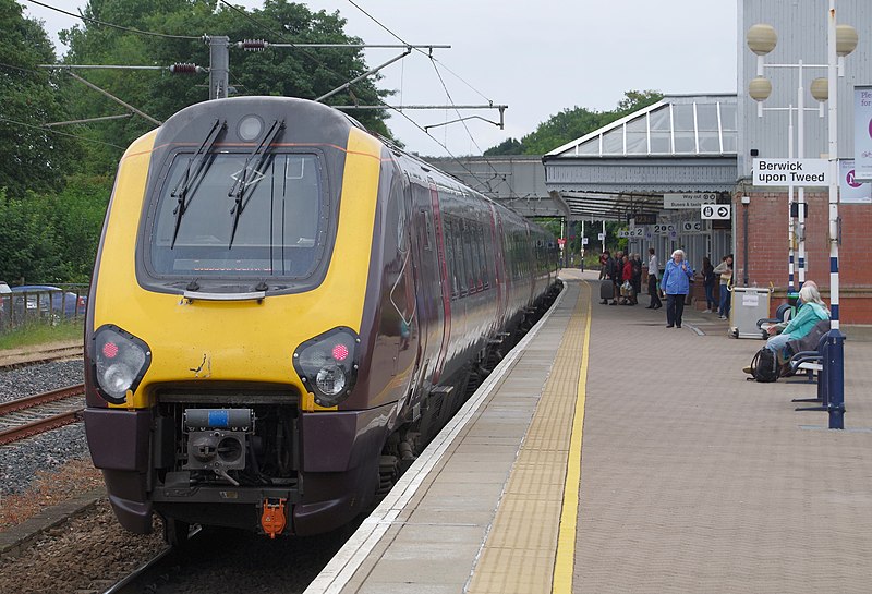 File:Berwick-upon-Tweed railway station MMB 09 221120.jpg