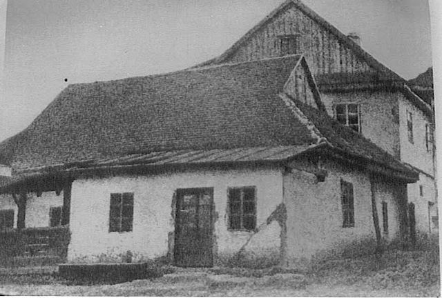 The Baal Shem Tov's synagogue in Medzhybizh was destroyed by the Nazis and a replica was later built on the site as a museum (photo c. 1915).
