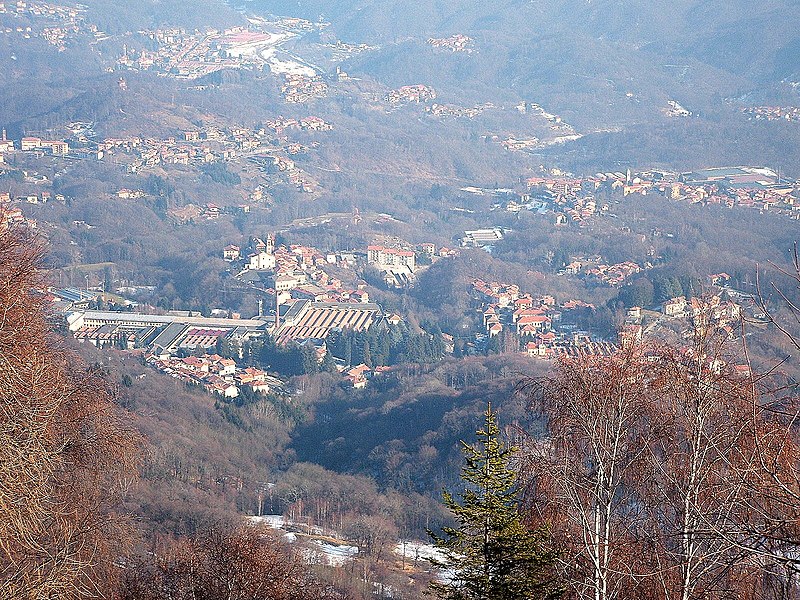 File:Biella-Trivero da Bielmonte.jpg