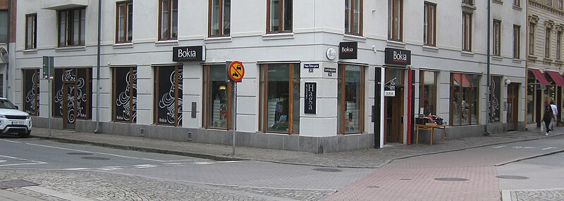 File:Bokia Järntorget.jpg