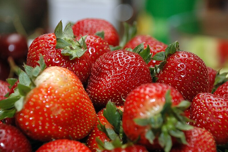 File:Bowl of Strawberries.jpg