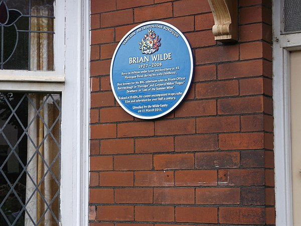 Brian Wilde blue plaque in Ashton-under-Lyne