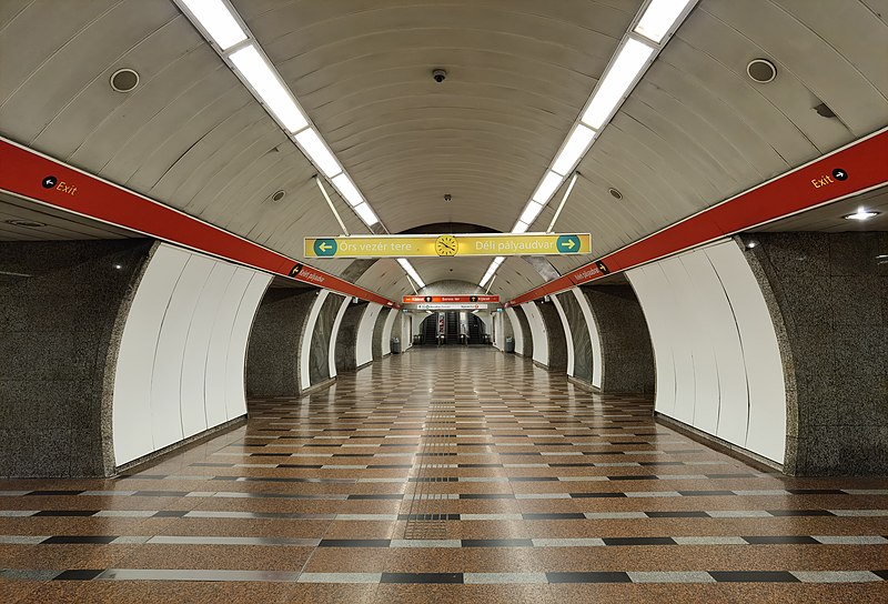File:Budapest, 2-es metró, Keleti pályaudvar.jpg