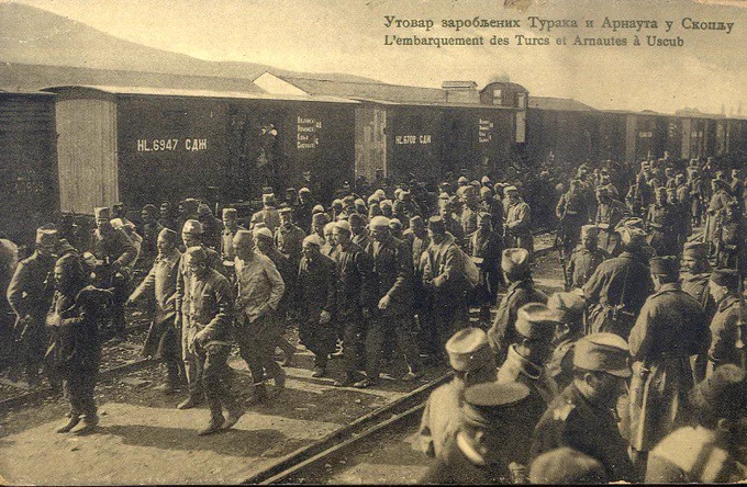 File:Captured Turks and Albanians loaded onto trains in Skopje.webp