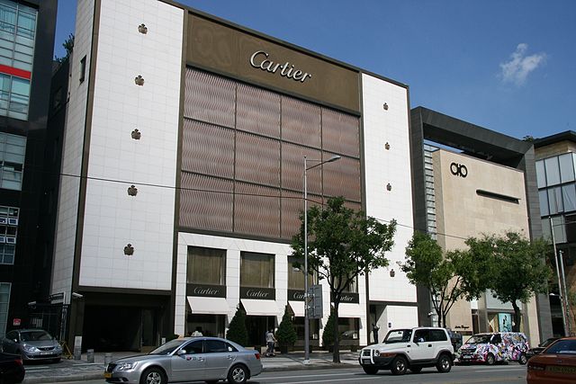 Cartier Maison and Salvatore Ferragamo stores in 2012