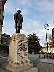 Cathedral Square, Statue Of James Lumsden.jpg