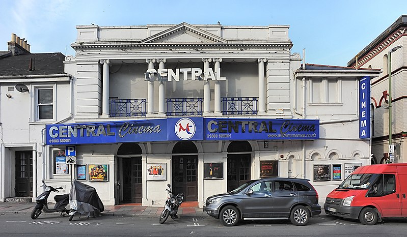 File:Central Cinema, Abbey Road, Torquay.jpg