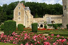 Jardim do castelo Courtanvaux em Bessé-sur-Braye, Sarthe, França