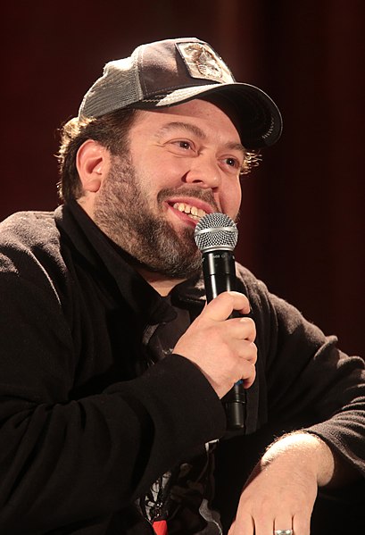 File:Dan Fogler by Gage Skidmore 2.jpg