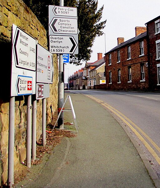 File:Direction signs in Ruabon - geograph.org.uk - 4846405.jpg