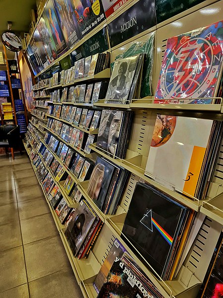 File:Discos de vinilo.jpg