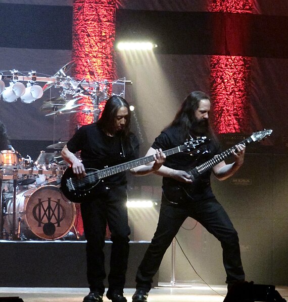 File:Dream Theatre live at Symphony Hall Birmingham - 33312773984.jpg