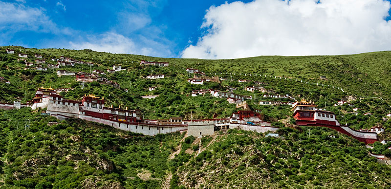 File:Drigung monastery2.jpg