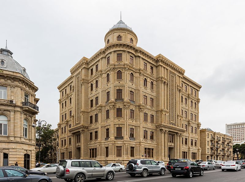 File:Edificio en Baku, Azerbaiyán, 2016-09-28, DD 30.jpg